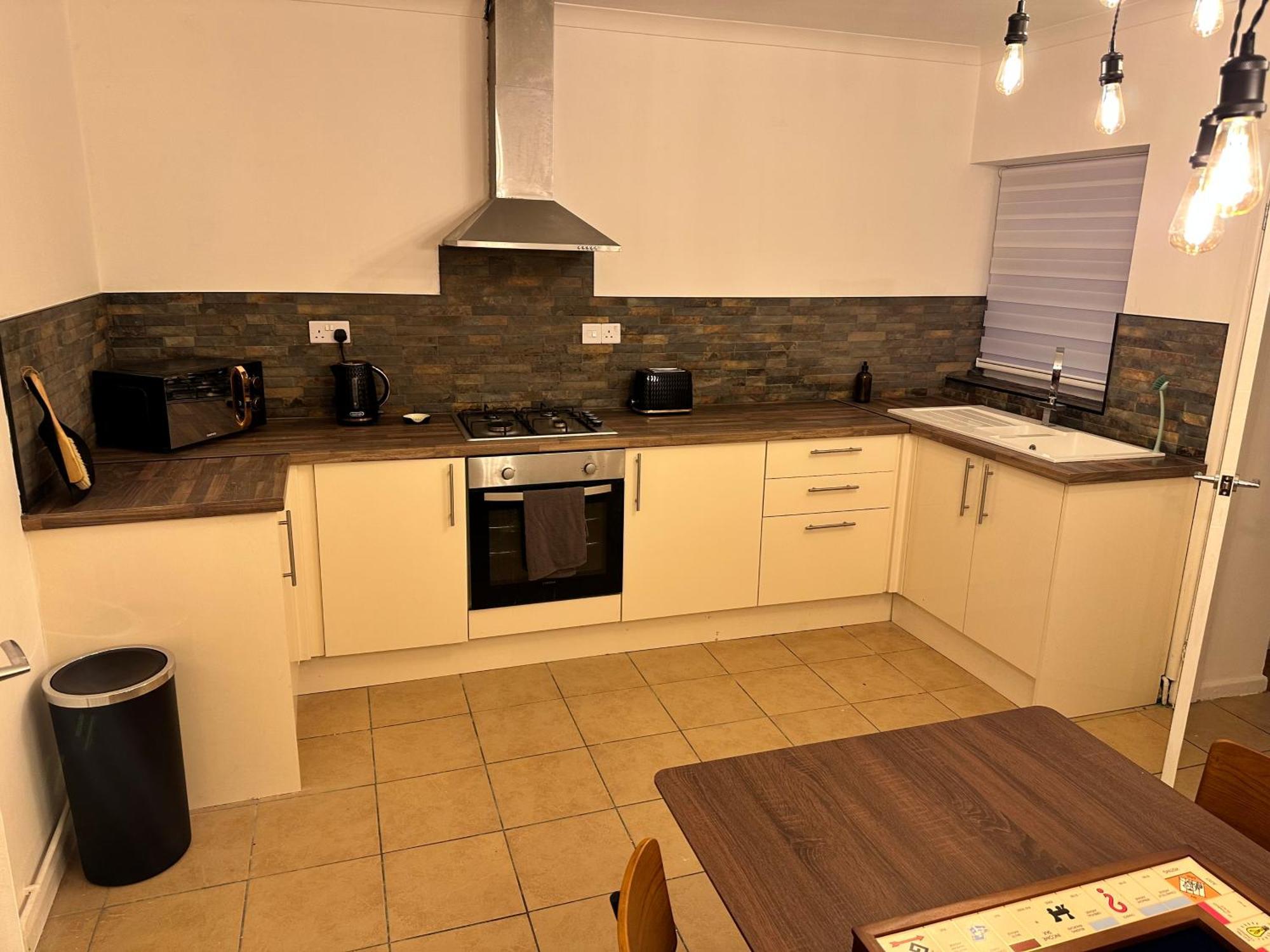 Stylish Miners Cottage, Treorchy, Rhondda Treorky Extérieur photo